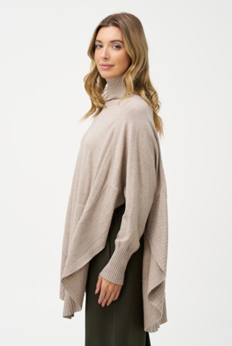 M (Made in Italy) sweater, turtle neck poncho 33-8015X