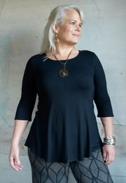 Camisa Salaam June, lisa (3 colores)