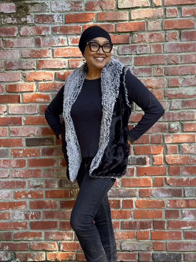Pandemonium faux fur vest, reversible