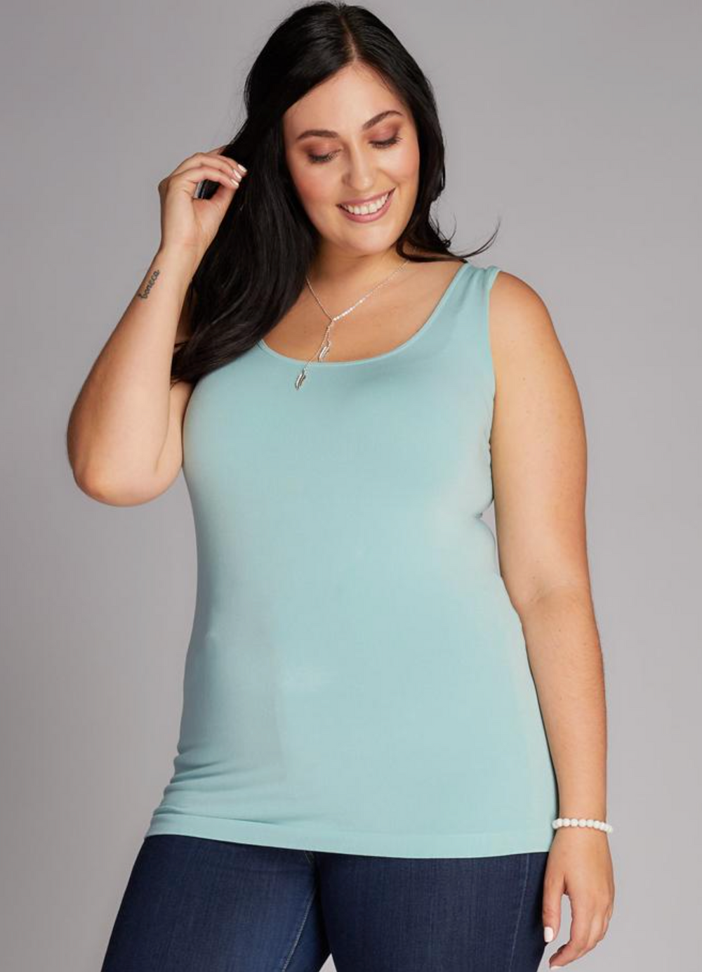 C'est Moi tank, bamboo plus size (4 colors)