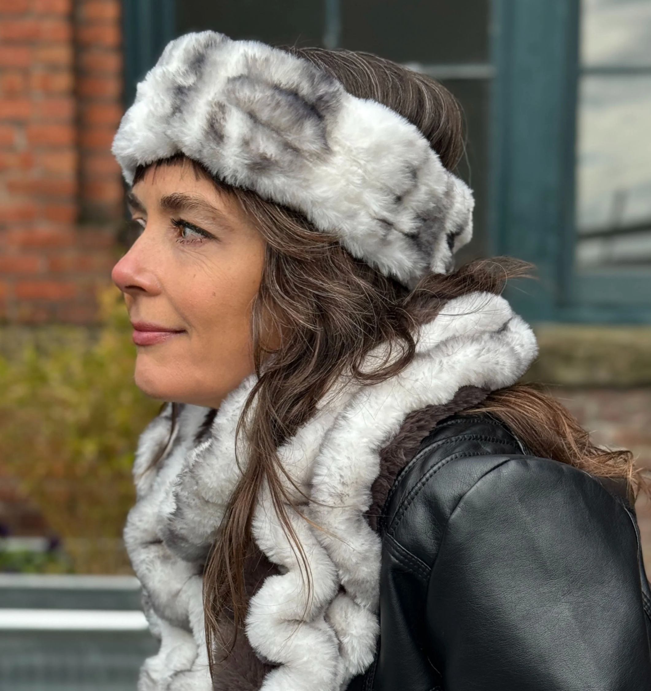 Pandemonium faux fur ear/neck warmer scarf (5 colors)