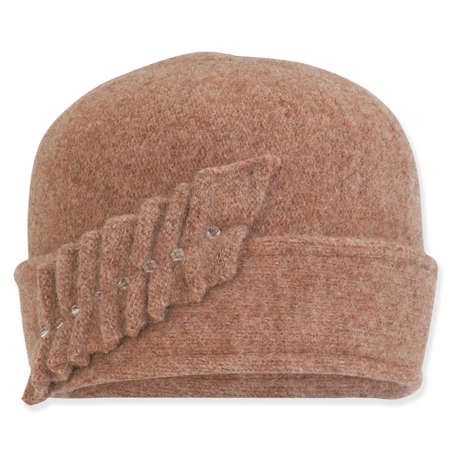 Adora hat 1212, soft wool cloche