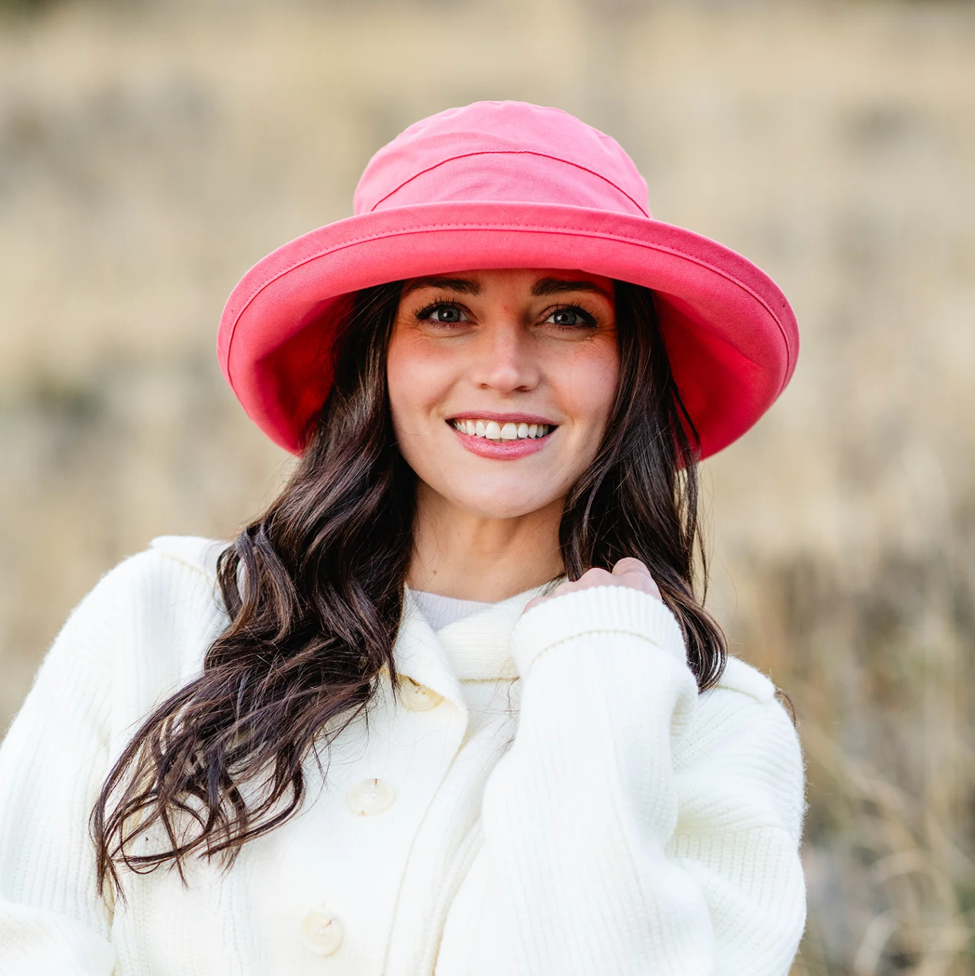 Wallaroo Casual Traveler hat, packable cotton UPF 50+ (3.colors)