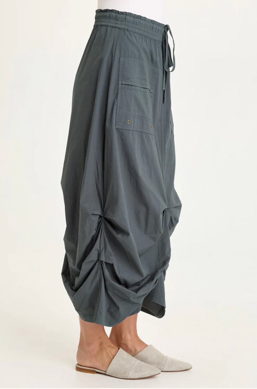 Wearables by XCVI skirt 23158, Hedvig poplin pleated