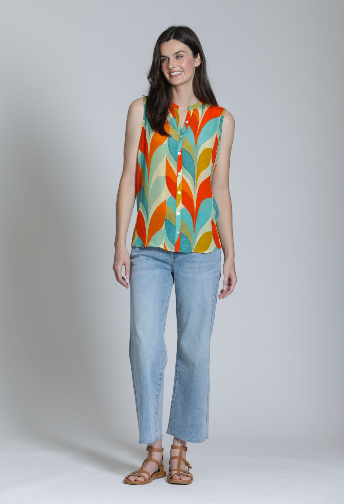 APNY shirt 536P, sleeveless button front geometric print