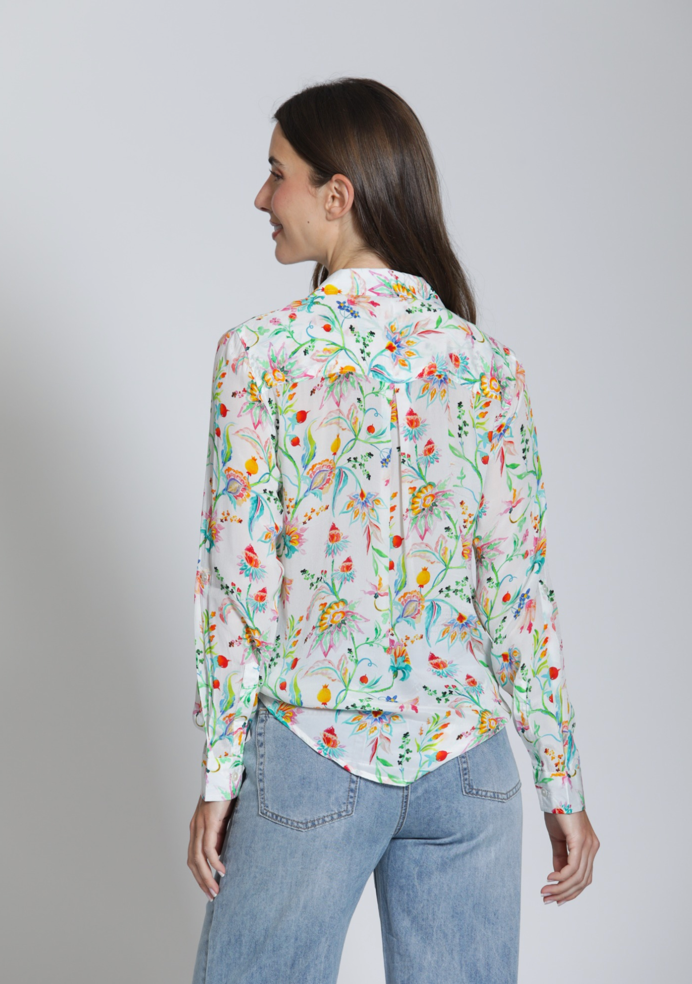 APNY shirt 52P, button front floral on white print