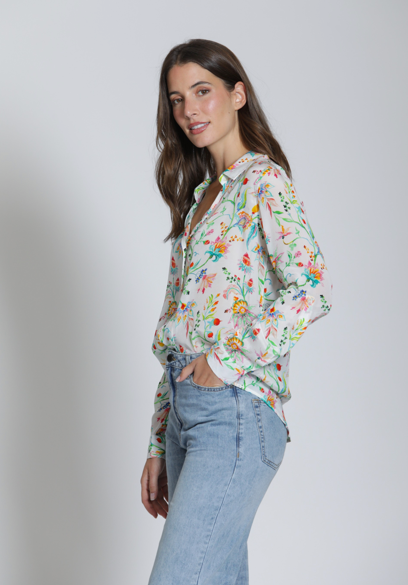 APNY shirt 52P, button front floral on white print