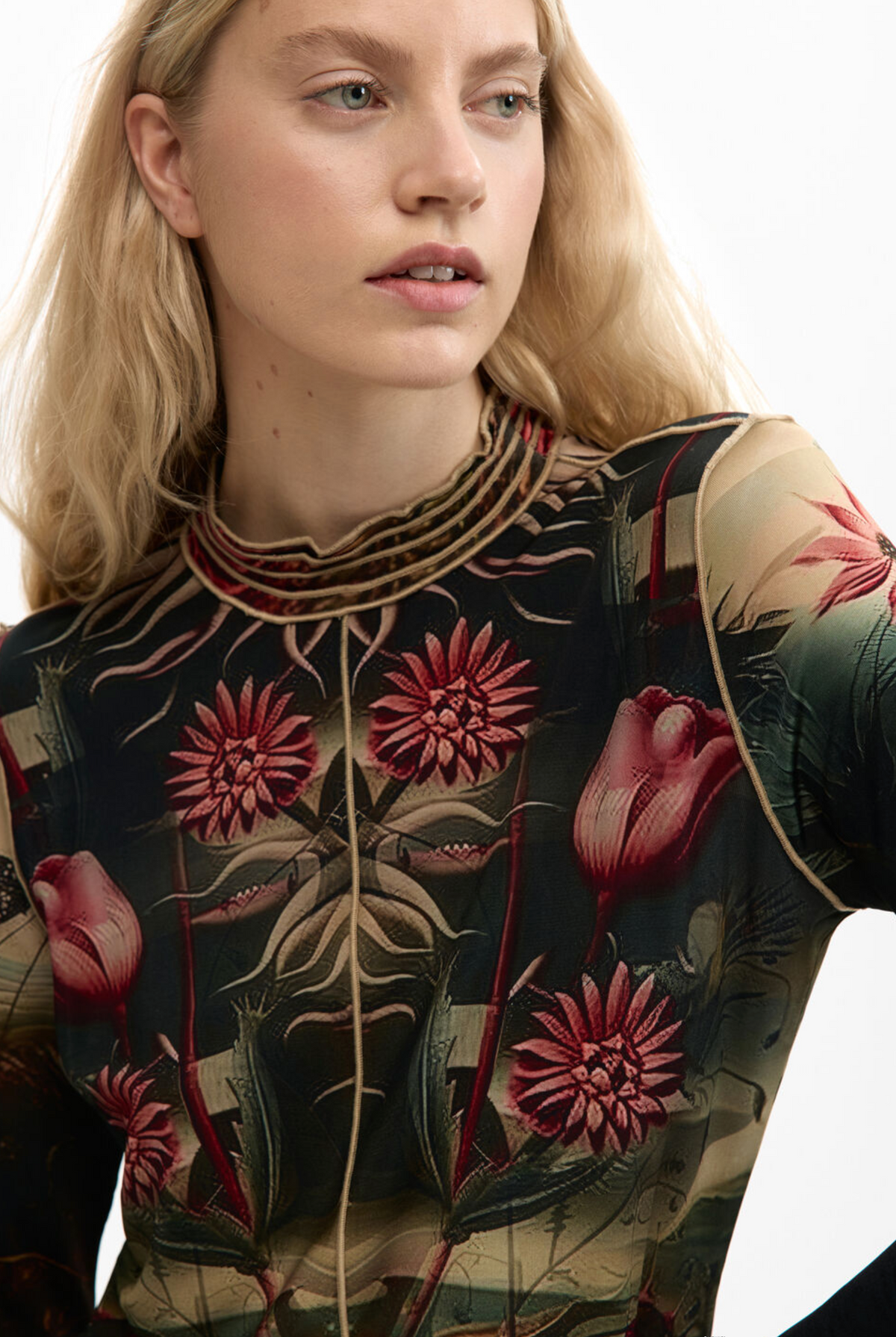 Camisa Desigual Abata, encaje con botones delanteros