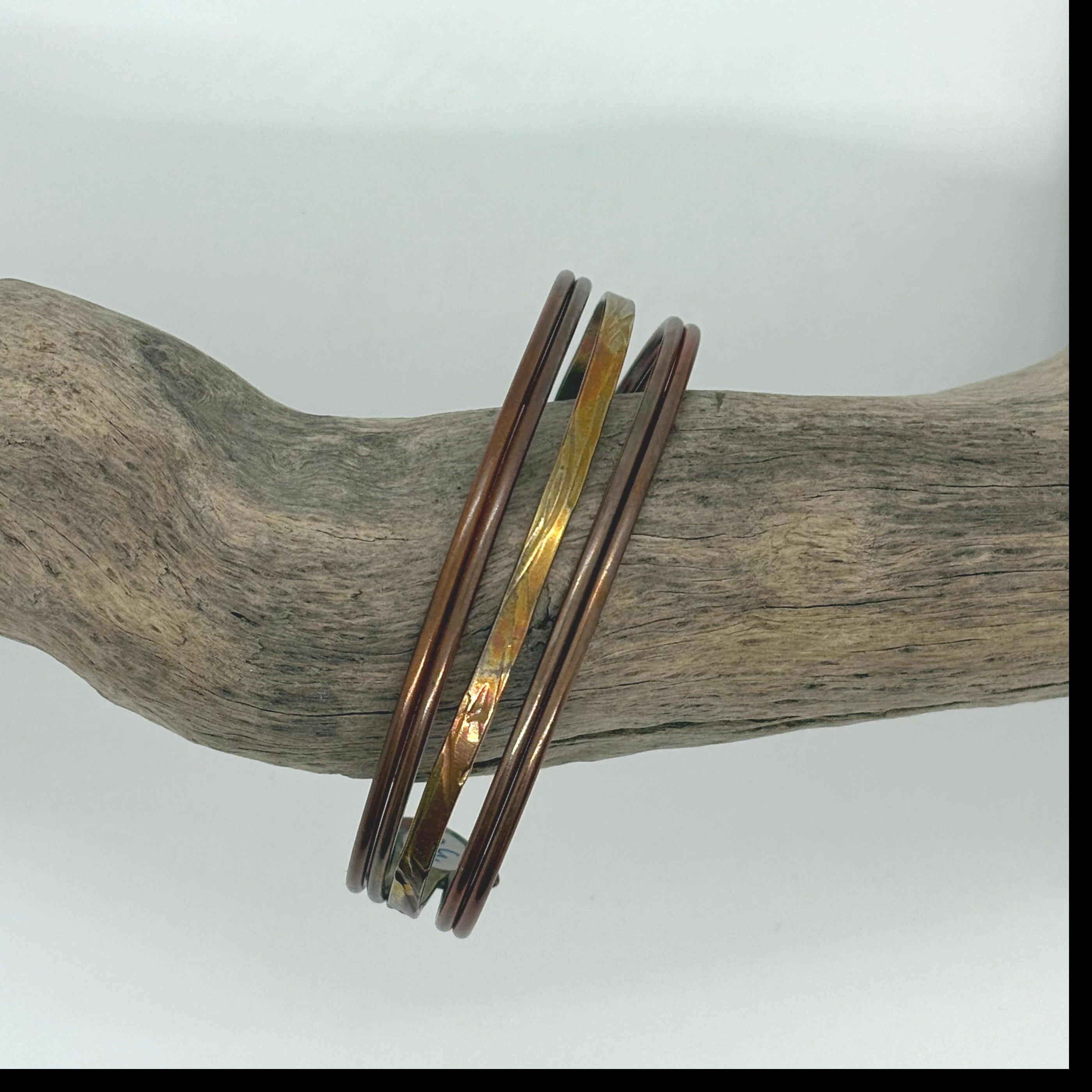 Pulseras de cobre Forge Ahead