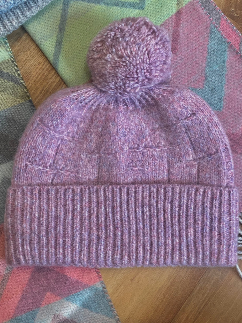 Fraas hat 067430, grid knit hat pompom (2 colors)