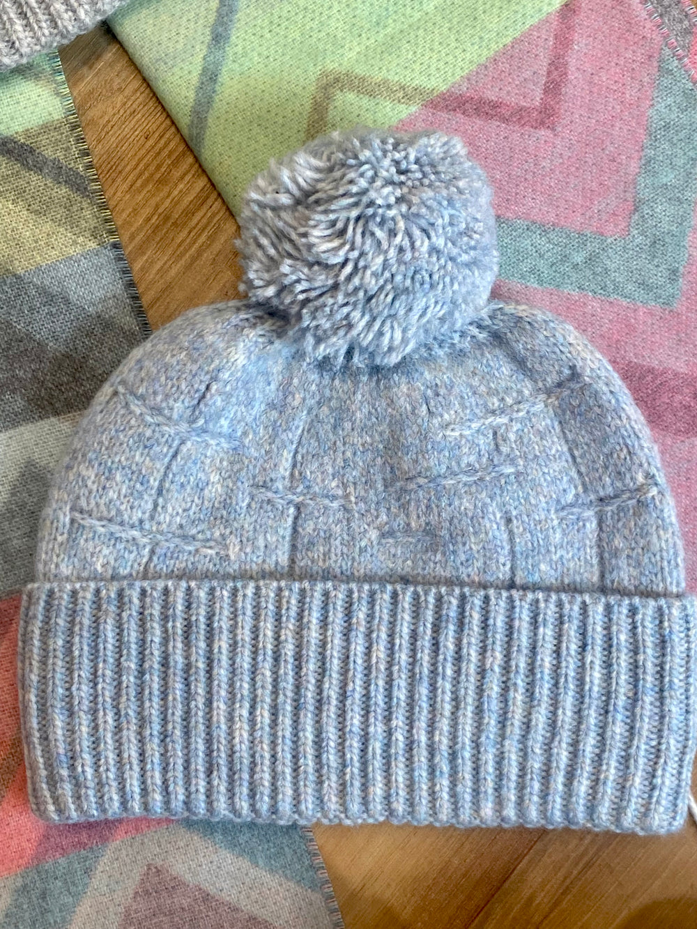Fraas hat 667119, grid knit hat pompom (2 colors)